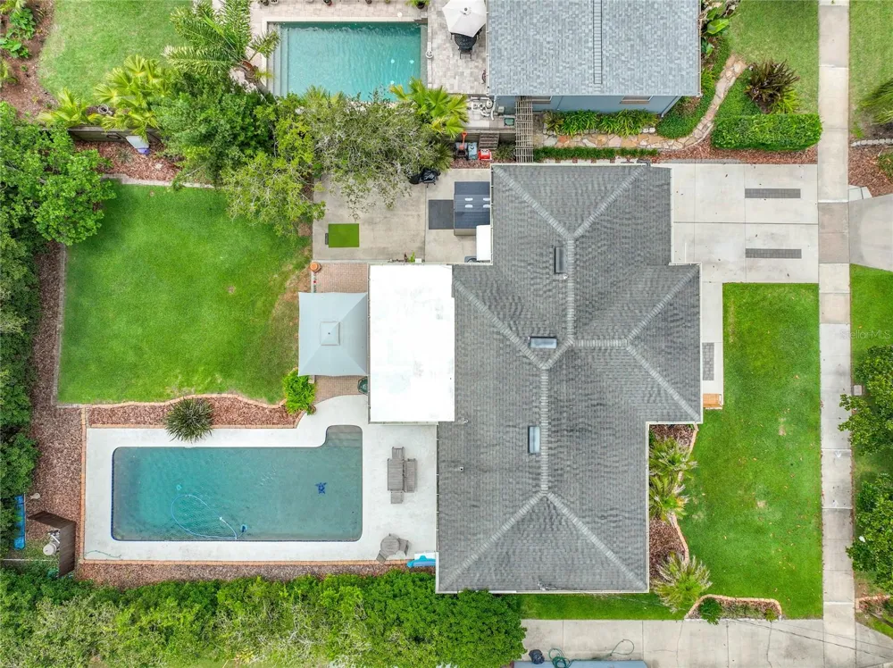 2806 VINE STREET Orlando, FL 32806