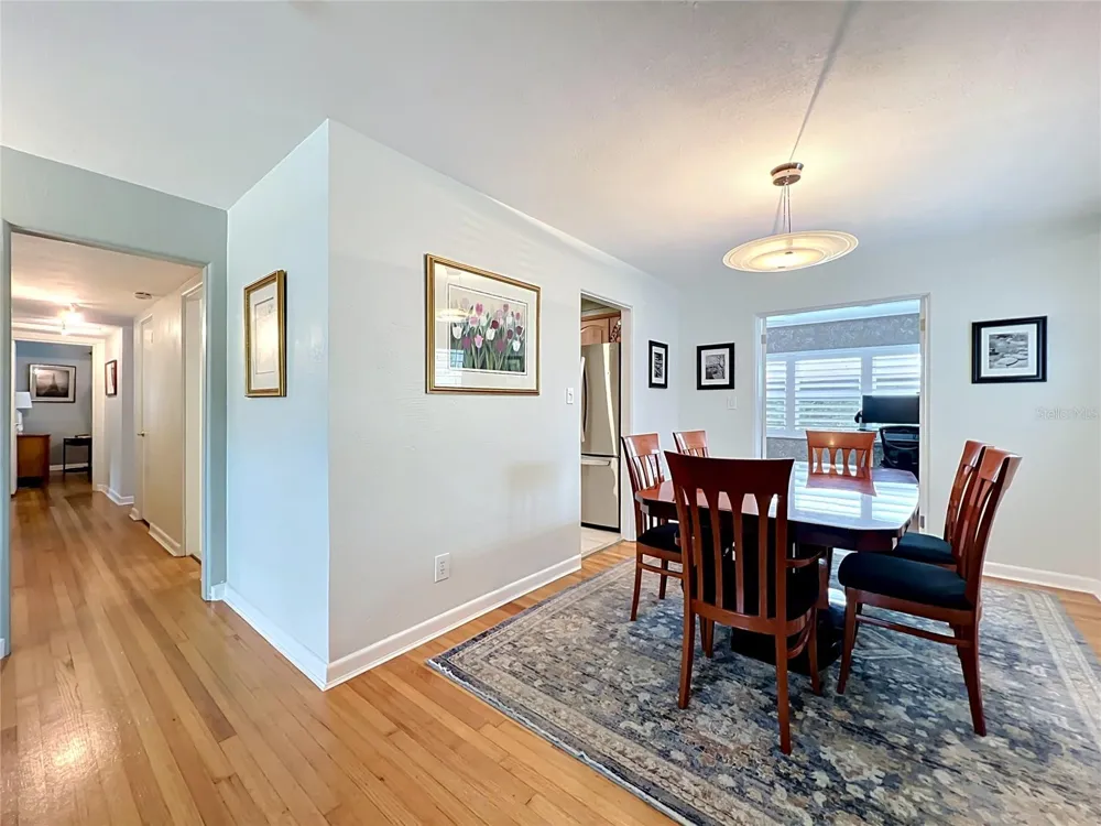 2806 VINE STREET Orlando, FL 32806