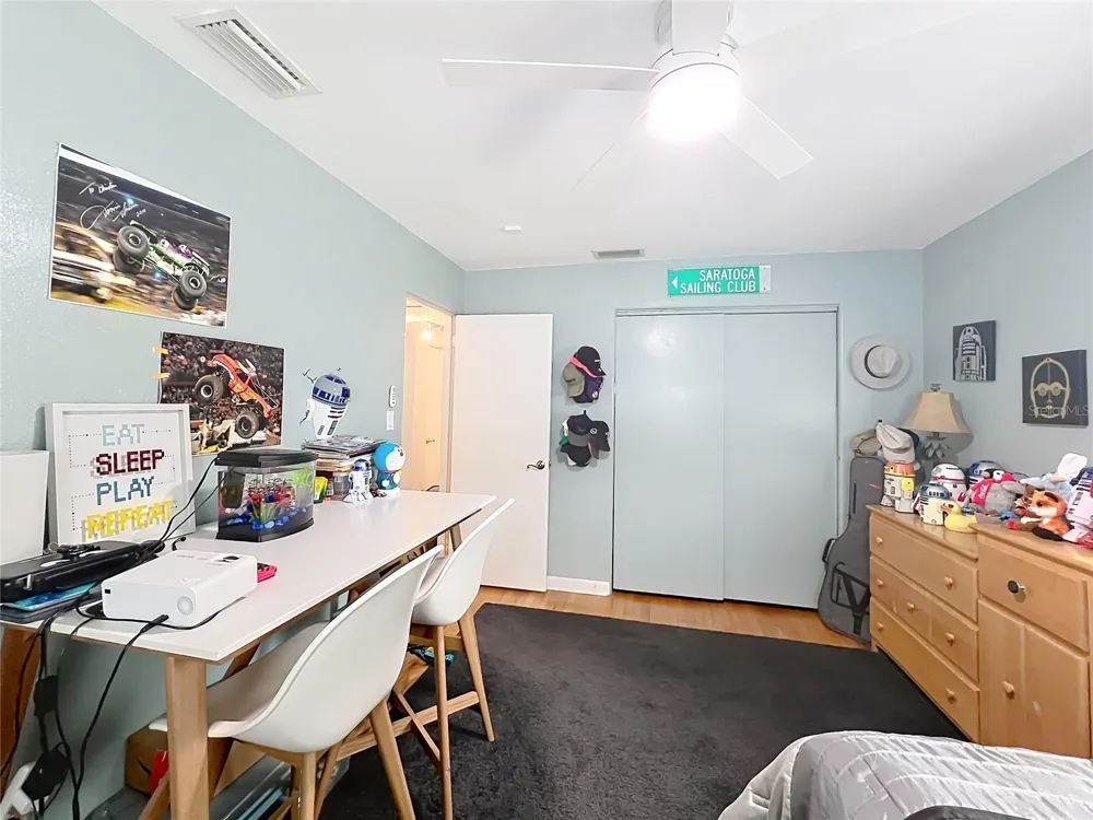 2806 VINE STREET Orlando, FL 32806