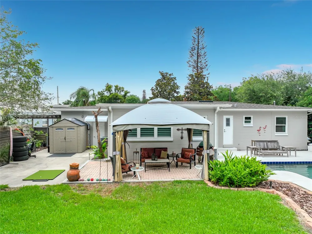2806 VINE STREET Orlando, FL 32806