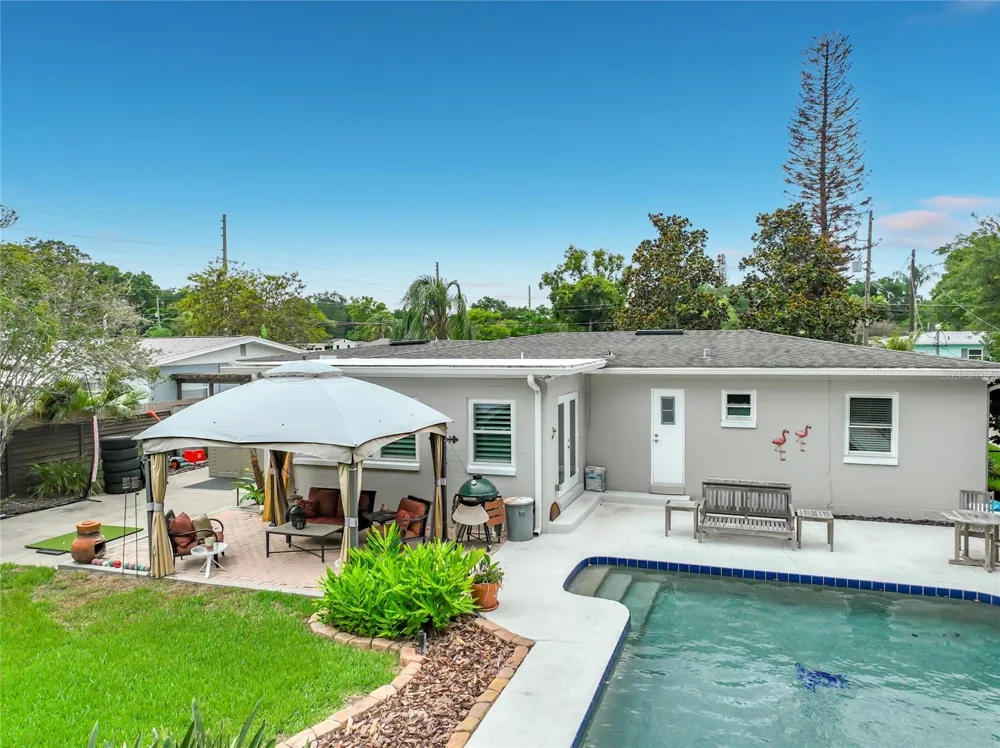 2806 VINE STREET Orlando, FL 32806