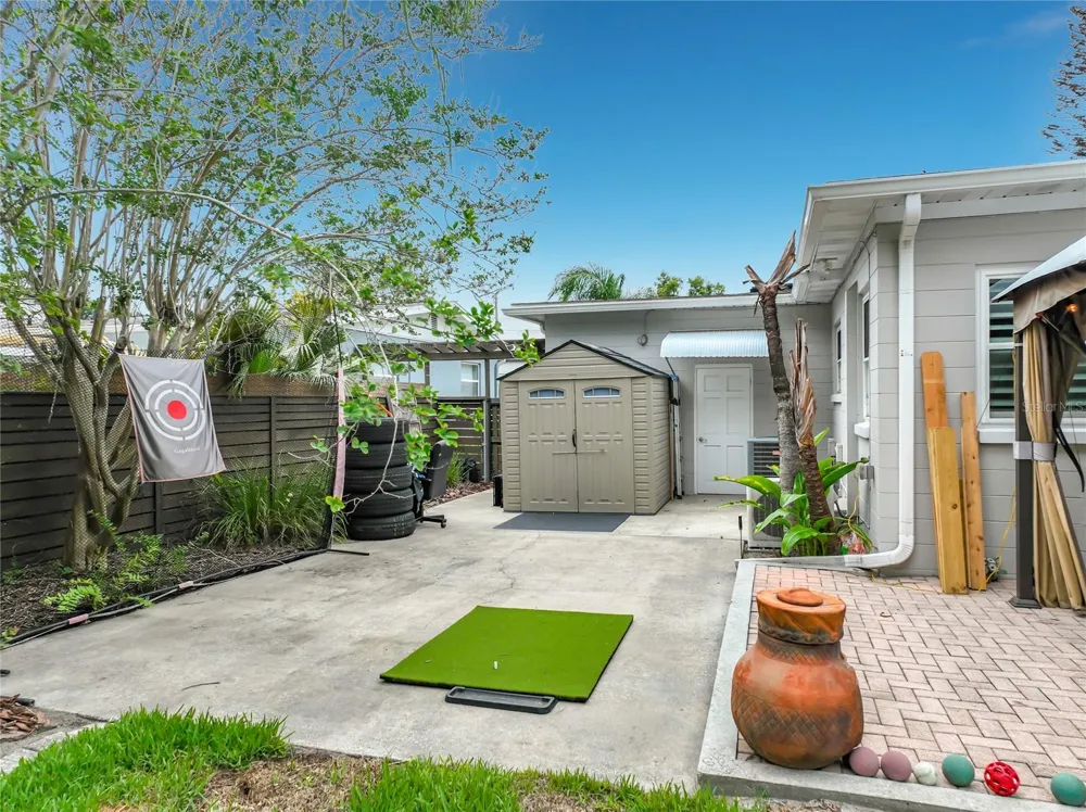 2806 VINE STREET Orlando, FL 32806