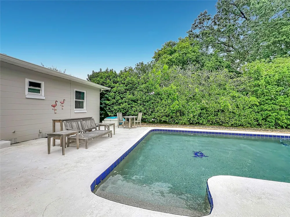 2806 VINE STREET Orlando, FL 32806