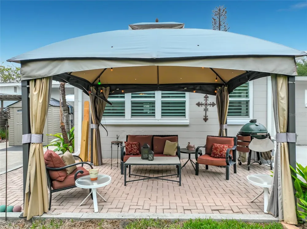 2806 VINE STREET Orlando, FL 32806