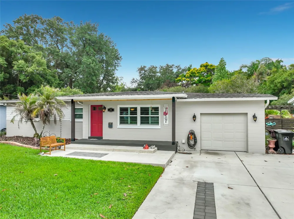 2806 VINE STREET Orlando, FL 32806