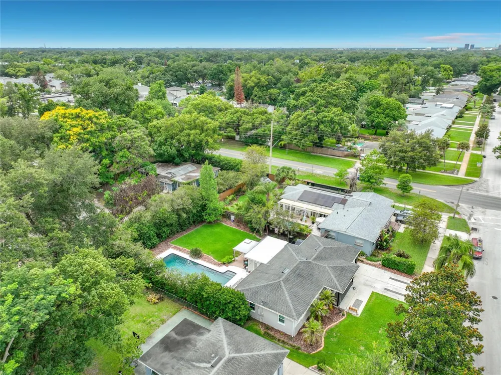 2806 VINE STREET Orlando, FL 32806