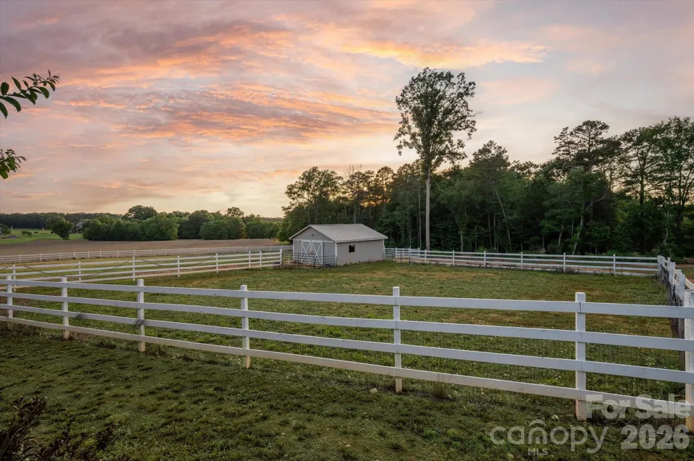 2206 Camden Road Wingate, NC 28174