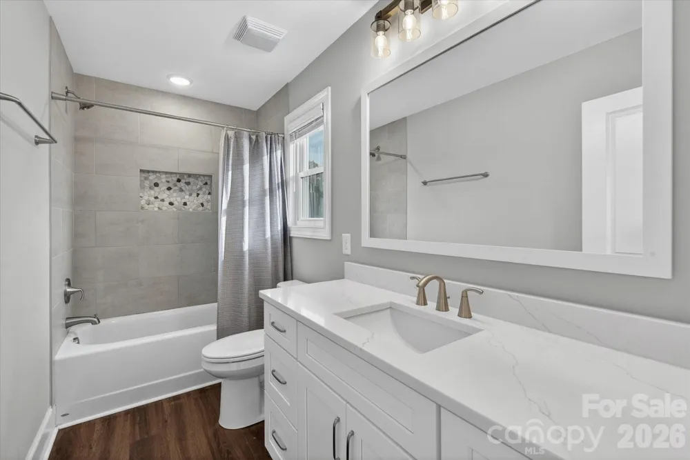 2206 Camden Road Wingate, NC 28174