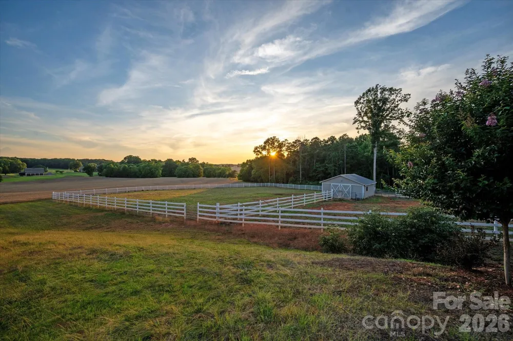 2206 Camden Road Wingate, NC 28174