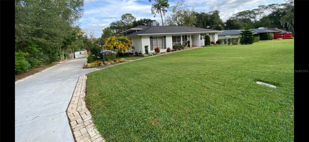 305 WHITE OAK DRIVE Altamonte Springs, FL 32701