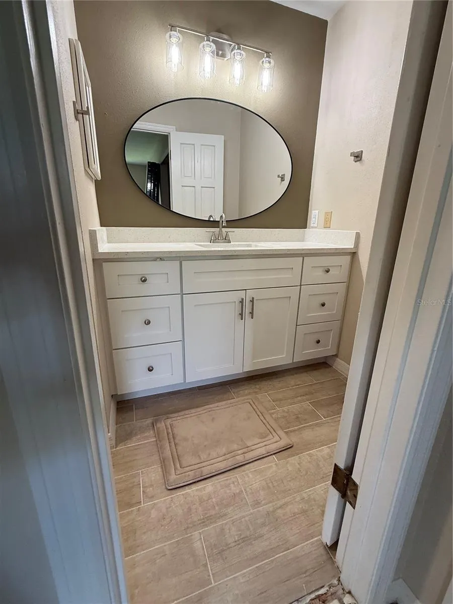 305 WHITE OAK DRIVE Altamonte Springs, FL 32701