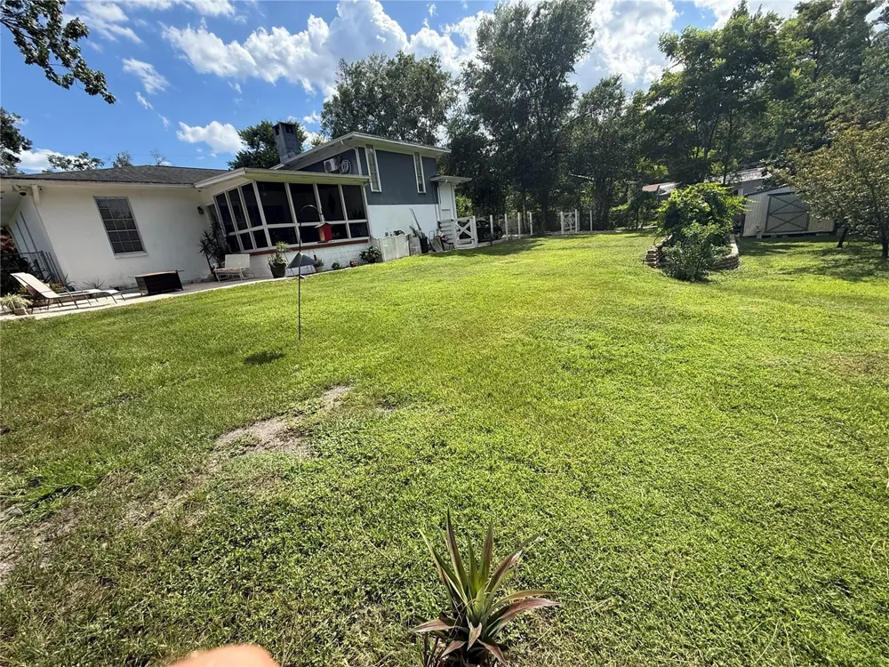 305 WHITE OAK DRIVE Altamonte Springs, FL 32701