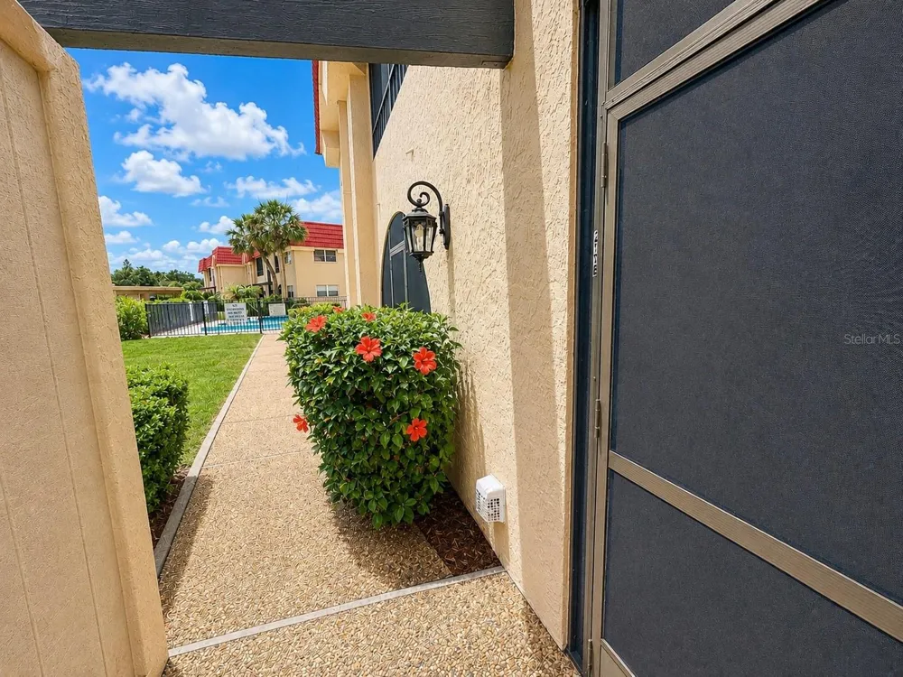 211 RUBENS DRIVE #E Nokomis, FL 34275