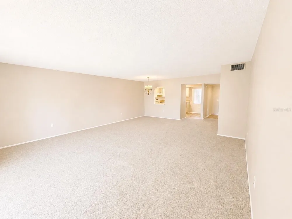 211 RUBENS DRIVE #E Nokomis, FL 34275