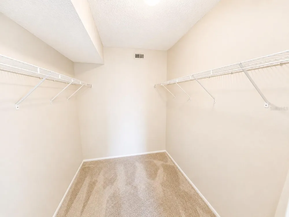 211 RUBENS DRIVE #E Nokomis, FL 34275