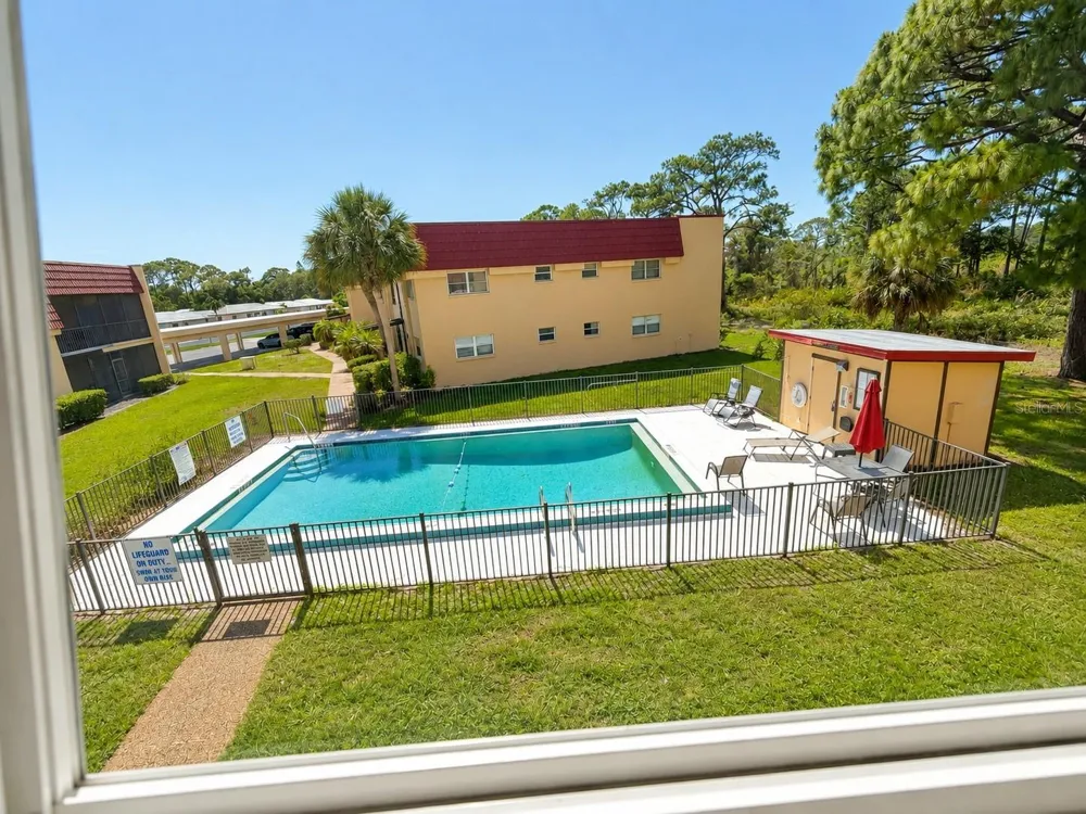 211 RUBENS DRIVE #E Nokomis, FL 34275