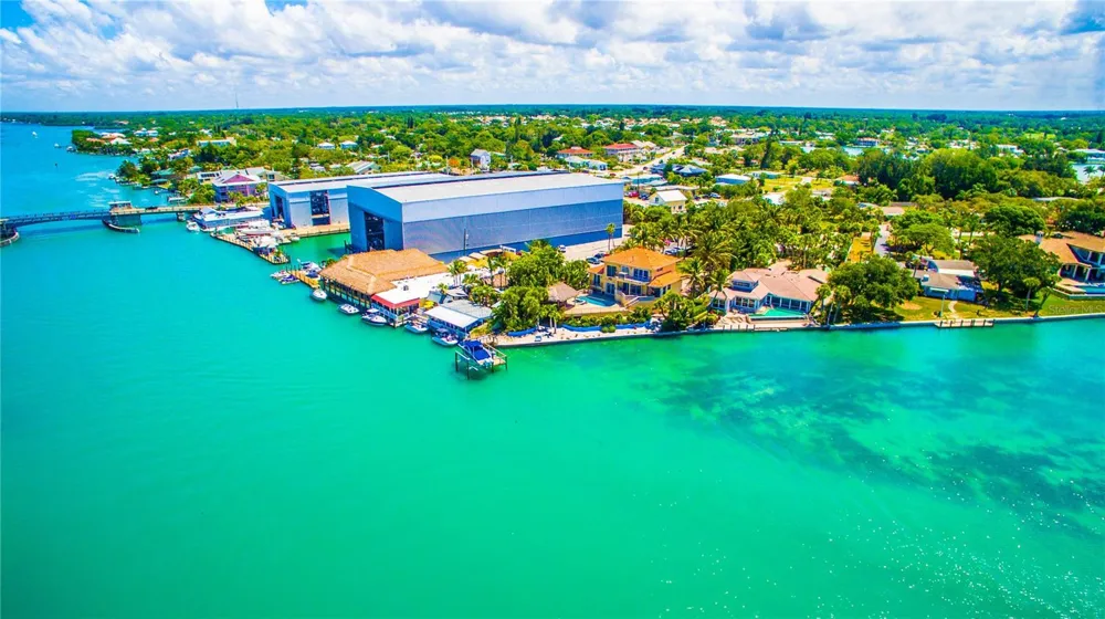 211 RUBENS DRIVE #E Nokomis, FL 34275