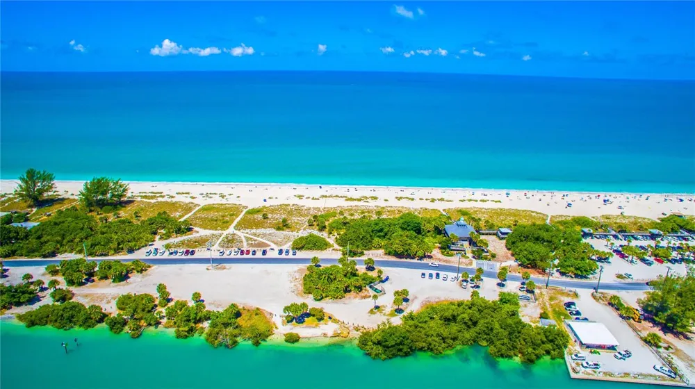 211 RUBENS DRIVE #E Nokomis, FL 34275