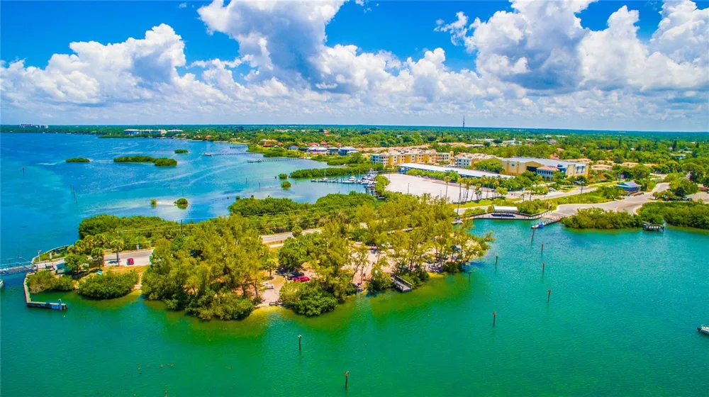 211 RUBENS DRIVE #E Nokomis, FL 34275