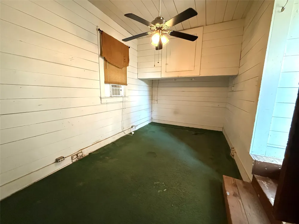 1130 S Buffalo Street Canton, TX 75103
