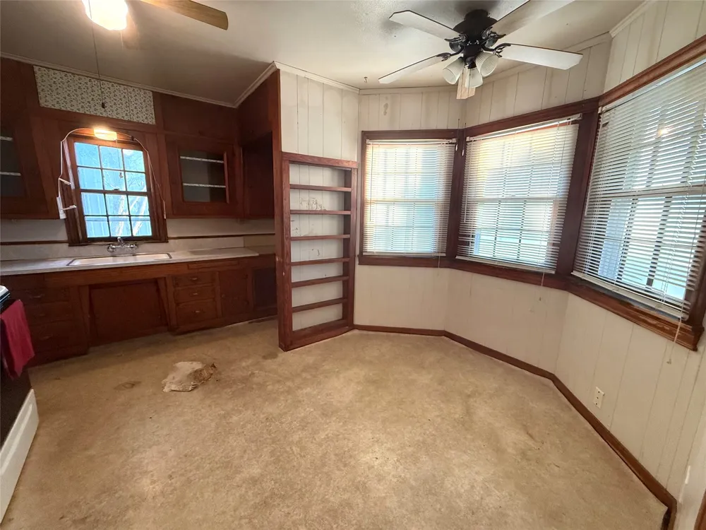 1130 S Buffalo Street Canton, TX 75103