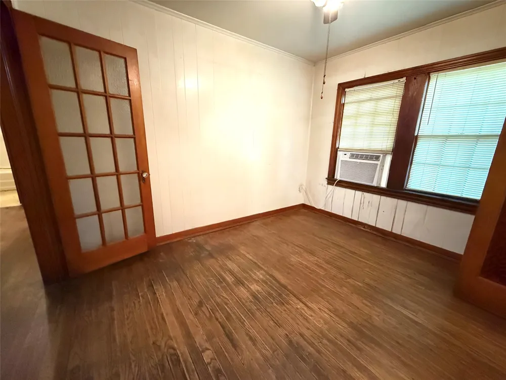 1130 S Buffalo Street Canton, TX 75103