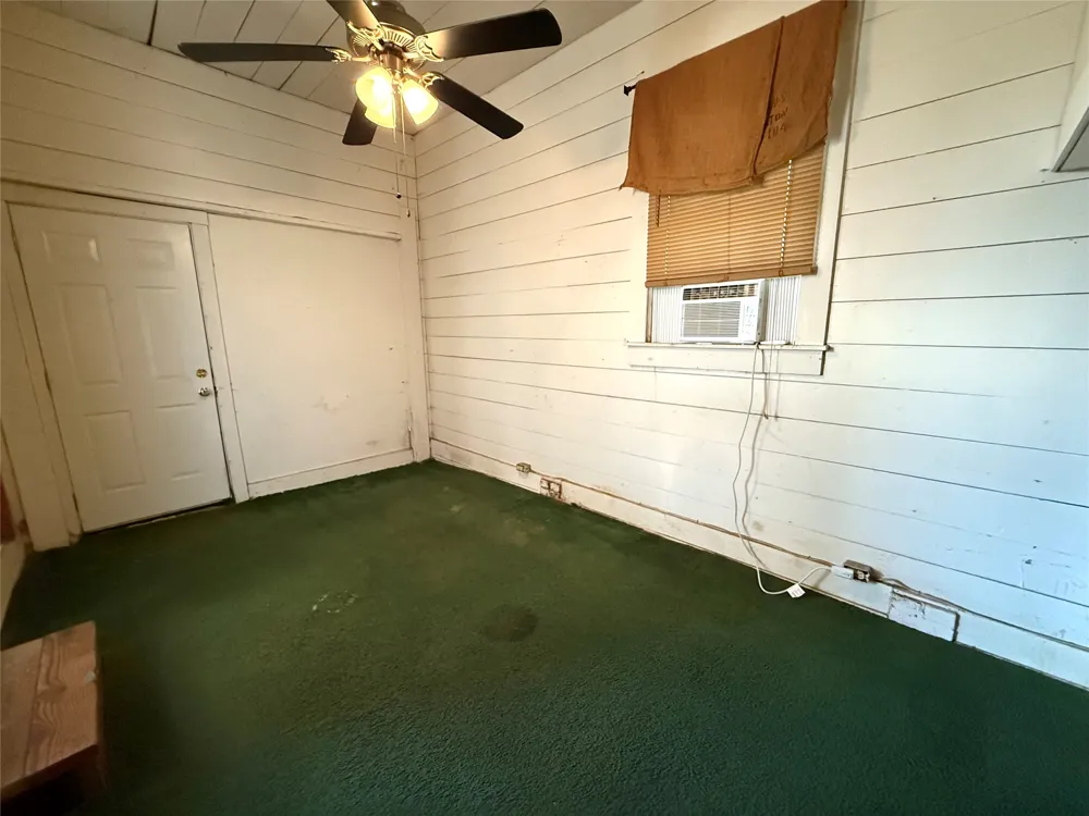 1130 S Buffalo Street Canton, TX 75103