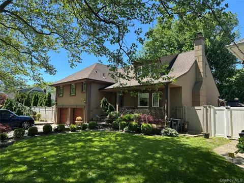 563 Sunset Drive