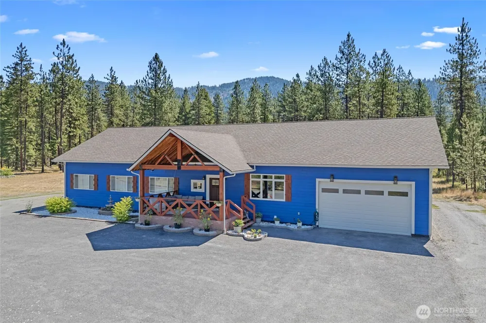 1196 Sunrise Way Evans, WA 99126