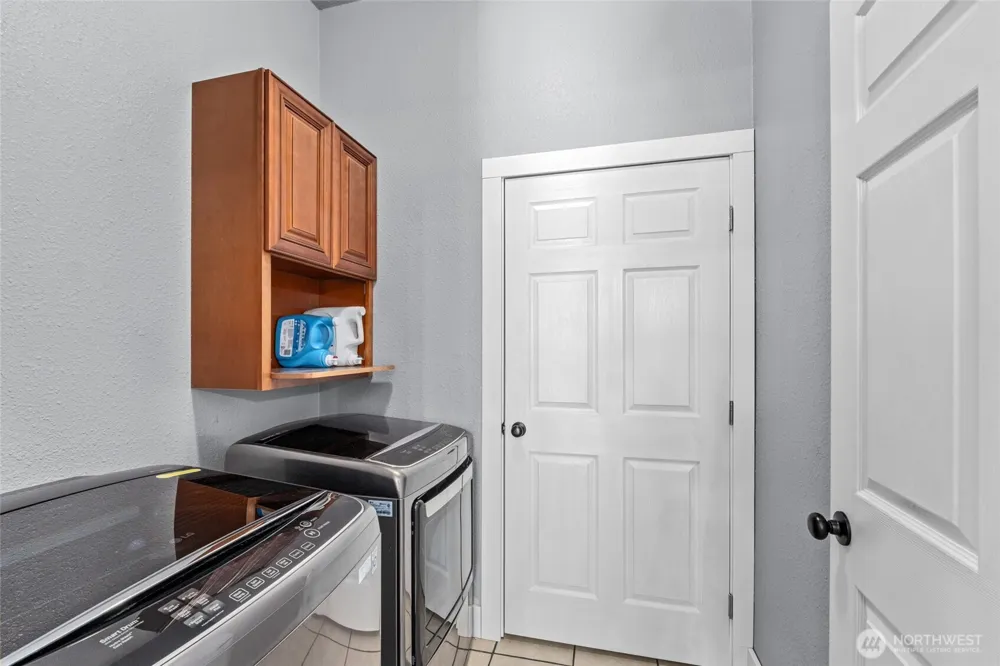 1196 Sunrise Way Evans, WA 99126