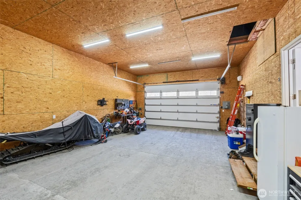 1196 Sunrise Way Evans, WA 99126