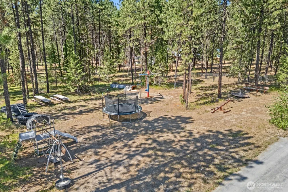 1196 Sunrise Way Evans, WA 99126