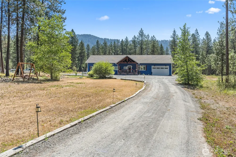 1196 Sunrise Way Evans, WA 99126