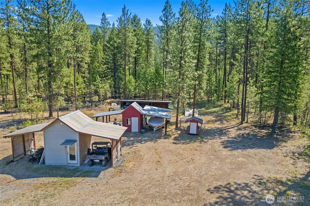 1196 Sunrise Way Evans, WA 99126