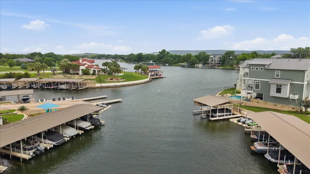 208 Marina Bluff Kingsland, TX 78639