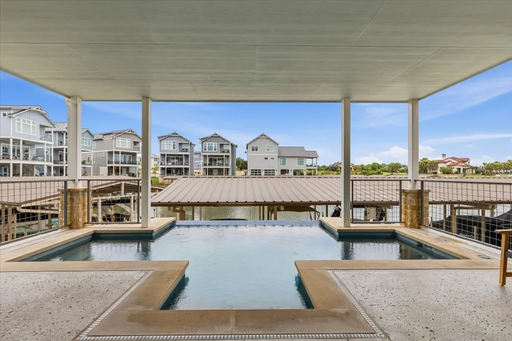 208 Marina Bluff Kingsland, TX 78639