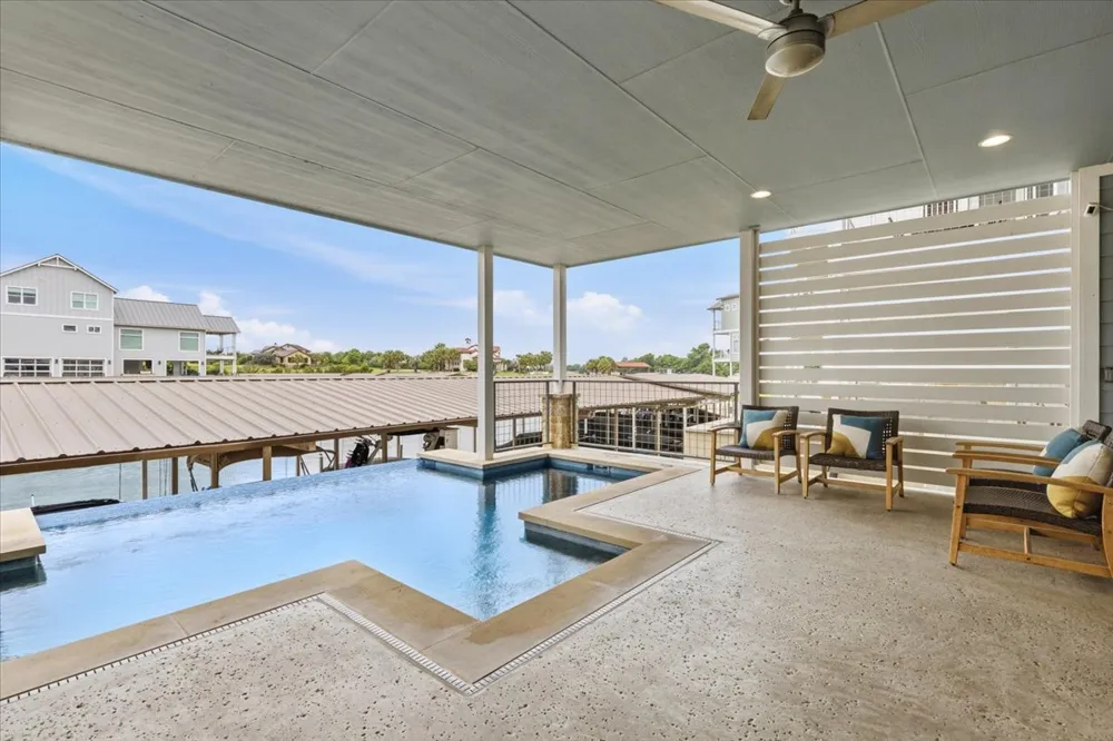 208 Marina Bluff Kingsland, TX 78639