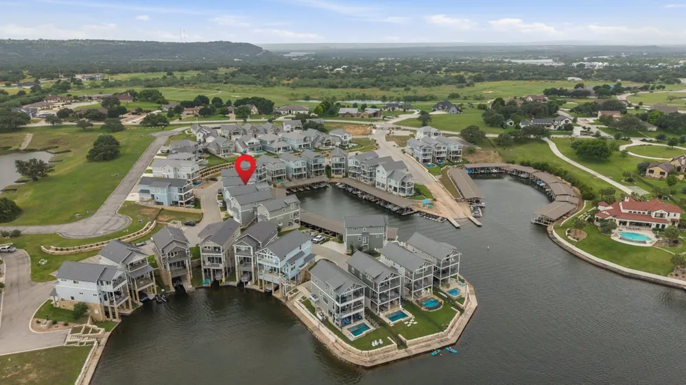 208 Marina Bluff Kingsland, TX 78639