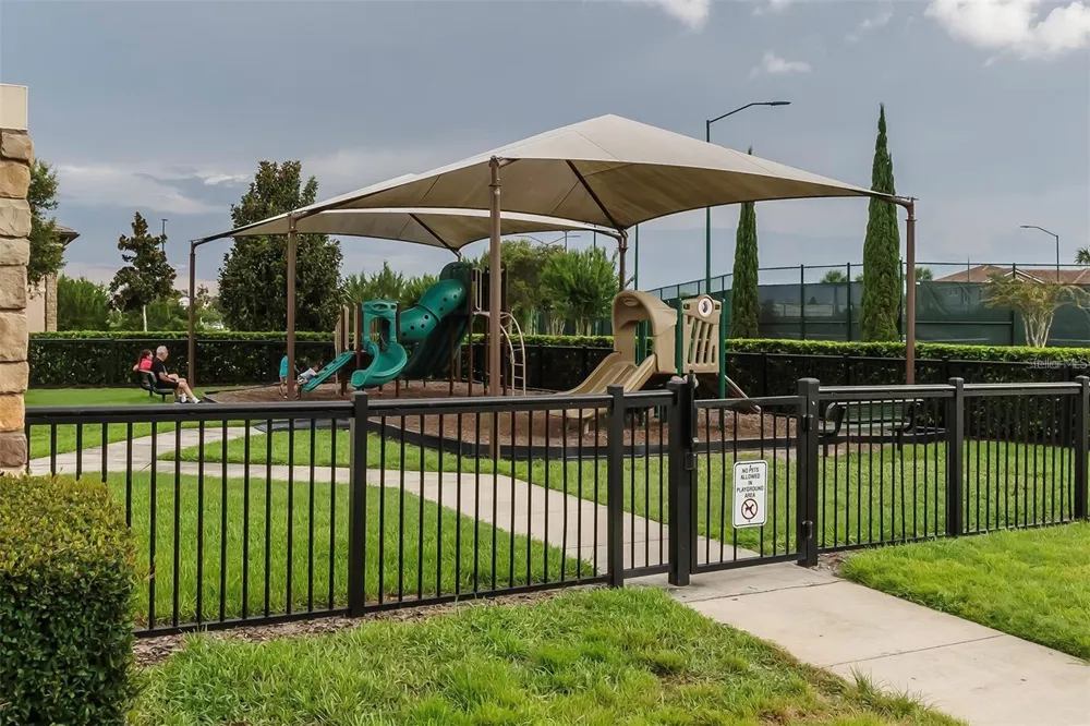 10124 MALPAS POINT Orlando, FL 32832