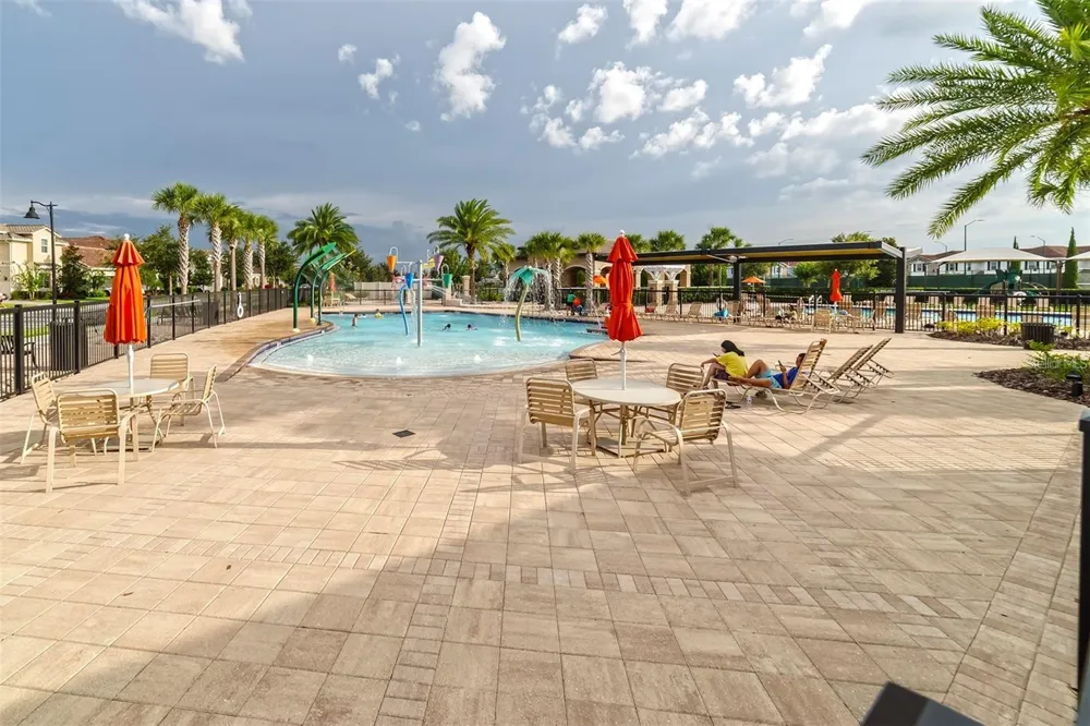 10124 MALPAS POINT Orlando, FL 32832