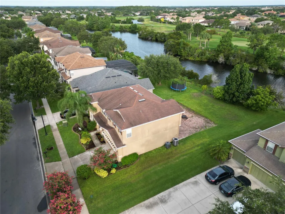 10124 MALPAS POINT Orlando, FL 32832
