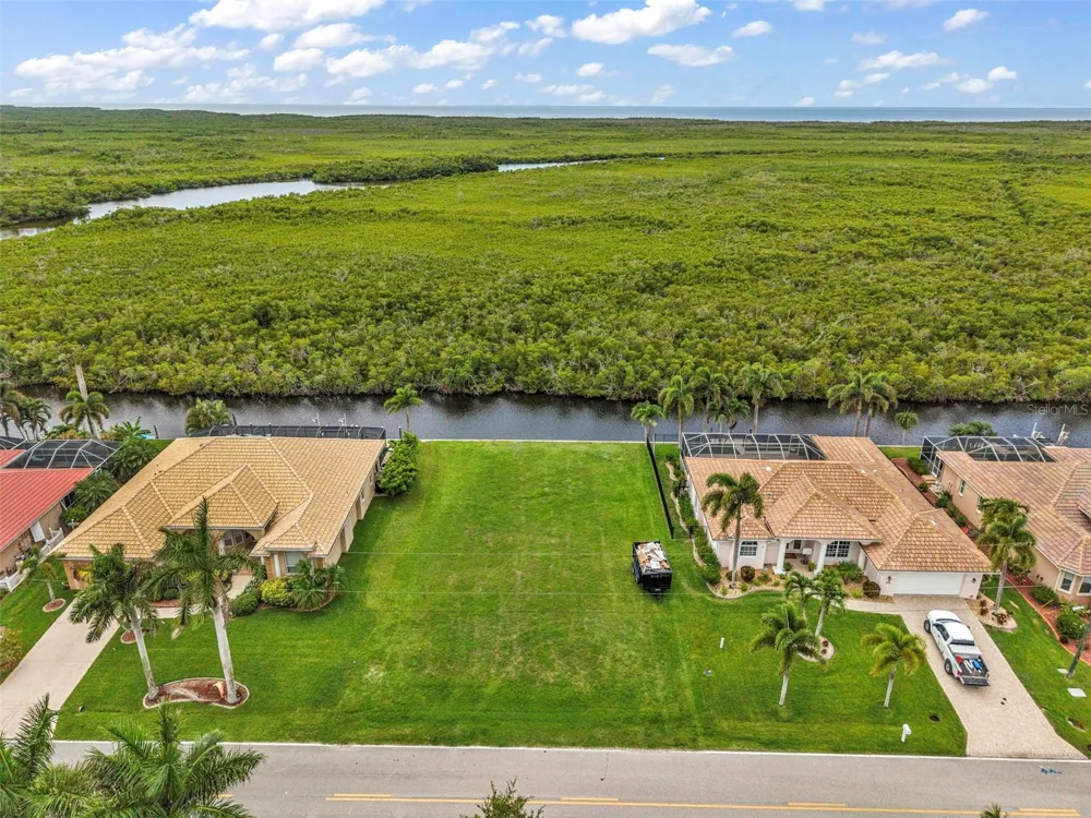 645 MACEDONIA DRIVE Punta Gorda, FL 33950