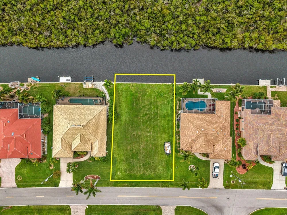 645 MACEDONIA DRIVE Punta Gorda, FL 33950
