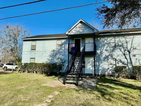 1907 Avenue C #4