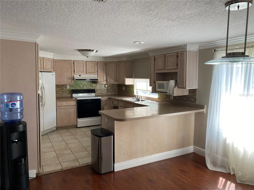 313 S OBSERVATORY DRIVE Orlando, FL 32835