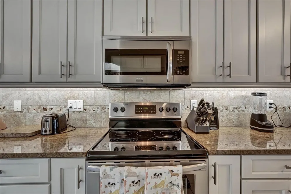 4570 PINEBROOK CIRCLE CIRCLE #404 Bradenton, FL 34209