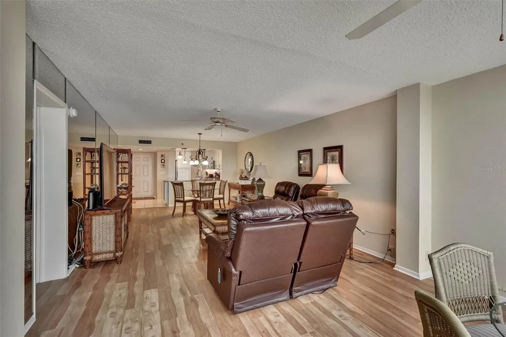 4570 PINEBROOK CIRCLE CIRCLE #404 Bradenton, FL 34209