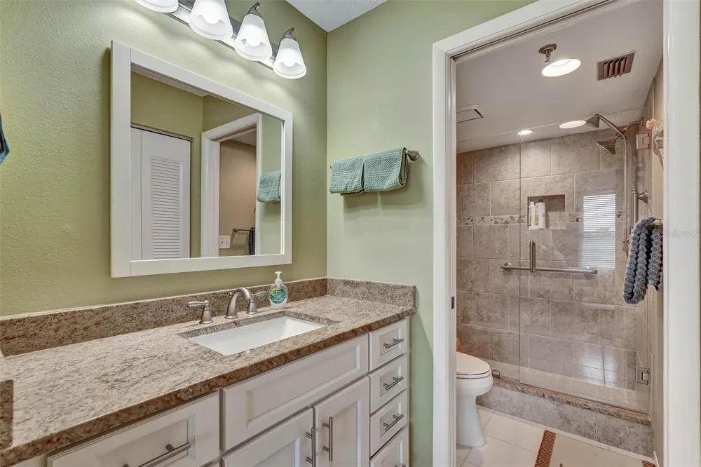 4570 PINEBROOK CIRCLE CIRCLE #404 Bradenton, FL 34209
