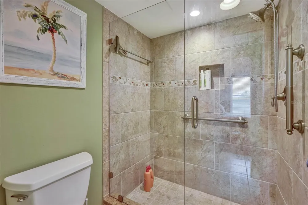 4570 PINEBROOK CIRCLE CIRCLE #404 Bradenton, FL 34209