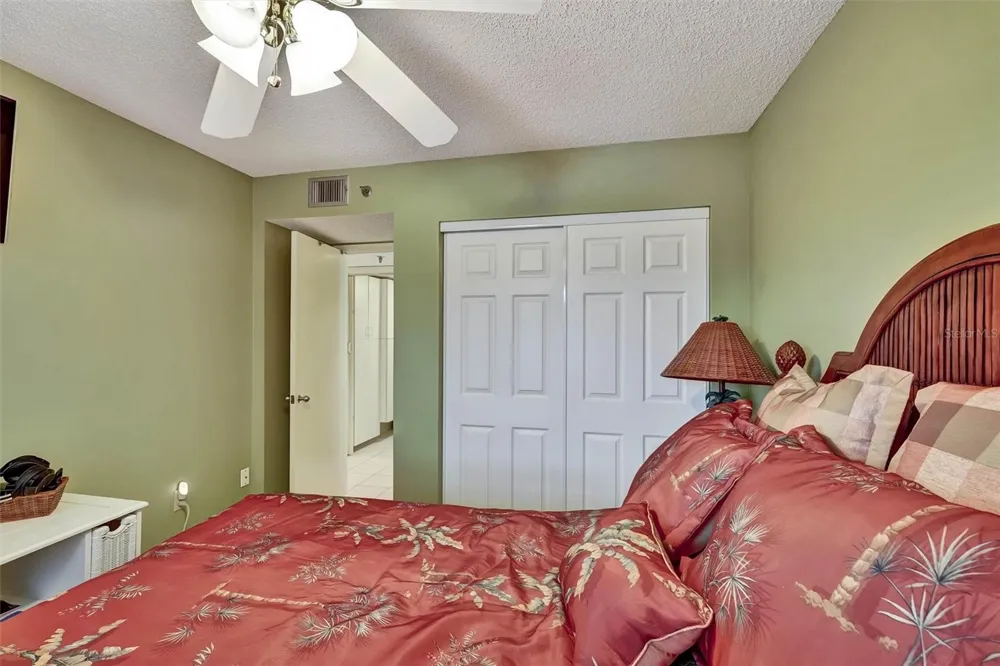 4570 PINEBROOK CIRCLE CIRCLE #404 Bradenton, FL 34209